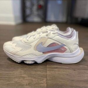 Nike Air Zoom Division Sz 9